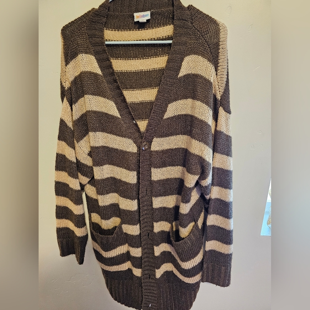 Dark and light brown M LuLaRoe cardigan. - Picture 1 of 5